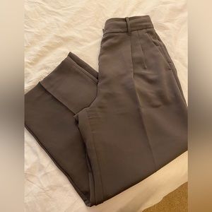Aritzia Wilfred Effortless Pant in Cropped Tall, Size 8, Peppercorn Gray